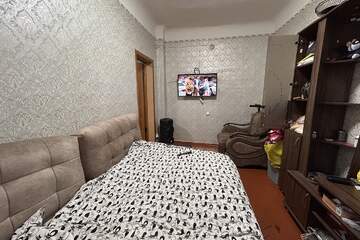 Комната, (всего 2 ком.), 23,4 м², 2/4 эт.